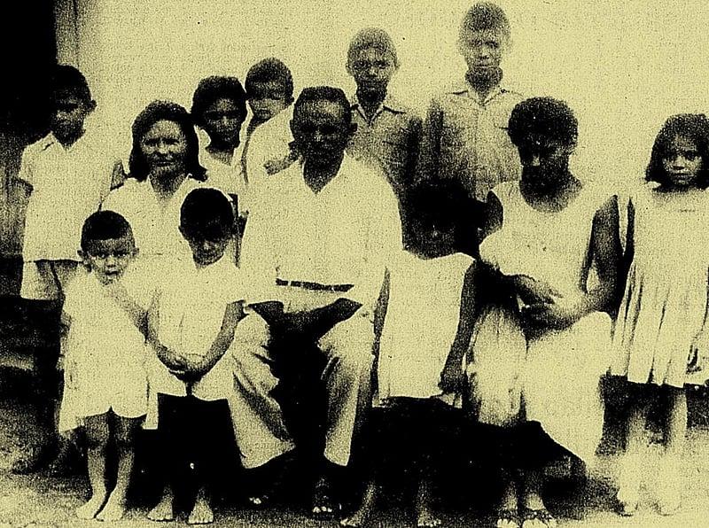 ELIZABETH TEIXEIRA E JOAO PEDRO TEIXEIRA COM SEUS FILHOS