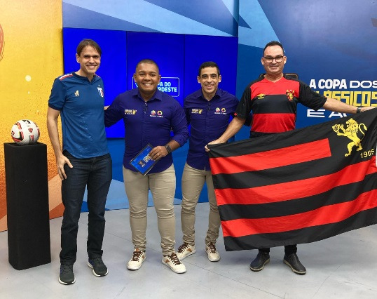 Torcedores no estudio